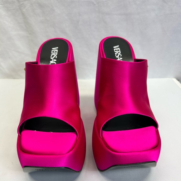 Versace
160mm platform wedge heels - Picture 1 of 9